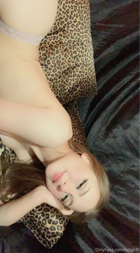 asian threesome onlyfans art nude images