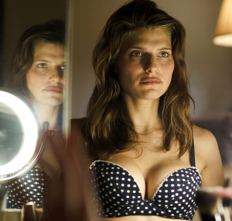 Lake Bell pretty actress photos