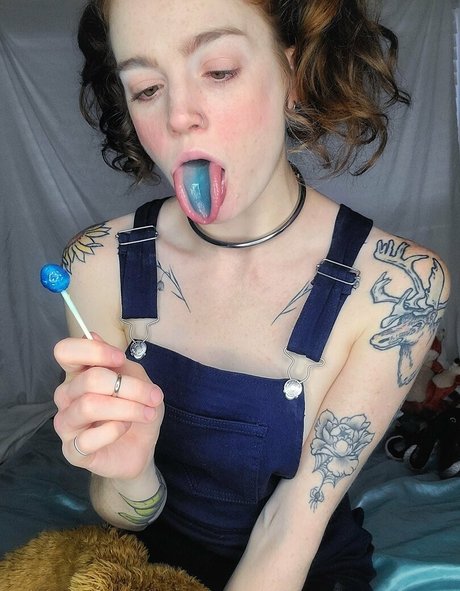 lil red rae666 sexy pornstar picture