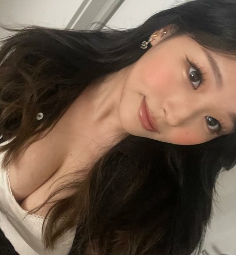 Kang Hee Yoon hot pornstar pic