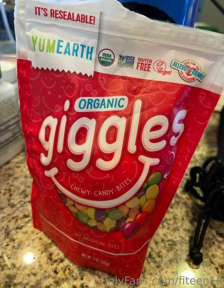 fiteen18 nude model galleries