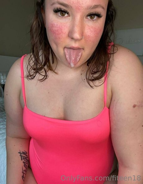 fiteen18 model adult pic