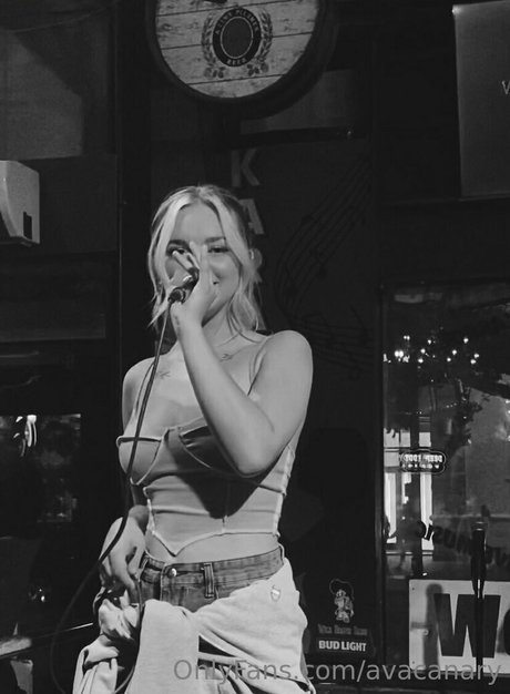 popular trans onlyfans sexy naked img