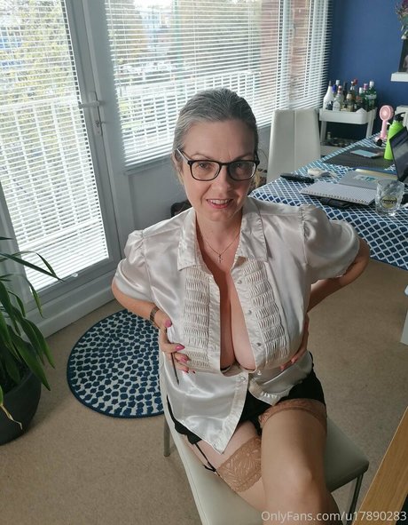 glamgran56 xxx pornstar galleries