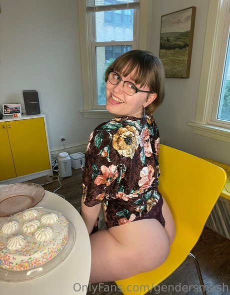 gendersmash xxx model images