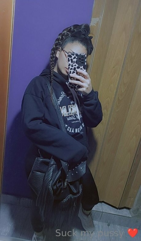 queenvcsext xxx model photos