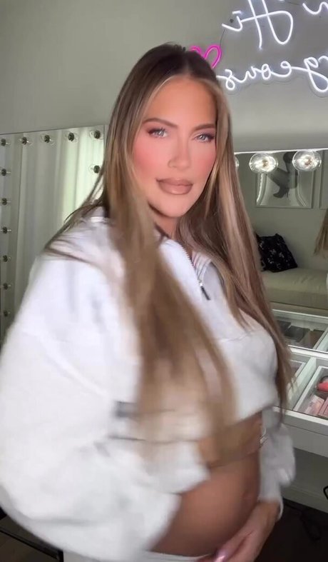 nature onlyfans pornographic photos