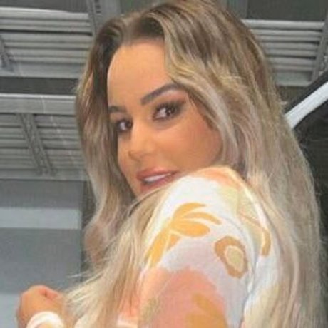 karinairby nice actress pics