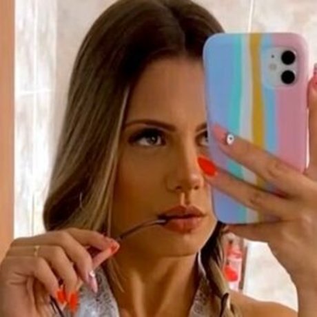 Arlequina model perfect galleries