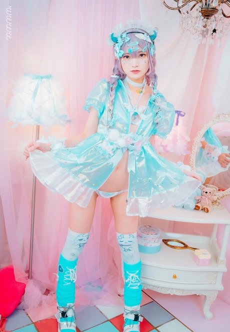 skinny asian onlyfans adult pic