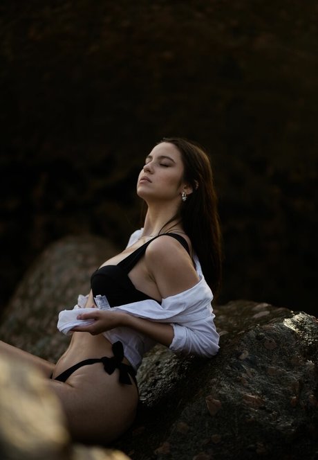 asian onlyfans nudes image