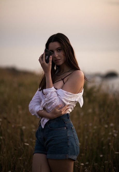 Beatriz Braz pornstar nude archive