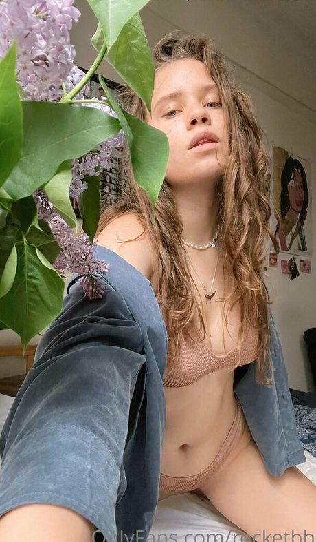 rocket bb model xxx photos