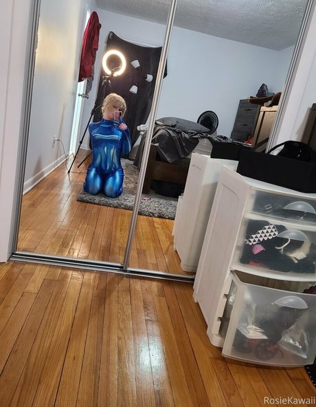 amateur blonde onlyfans beautiful picture