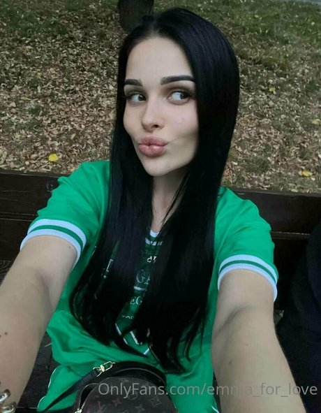 emma for love beautiful model pictures