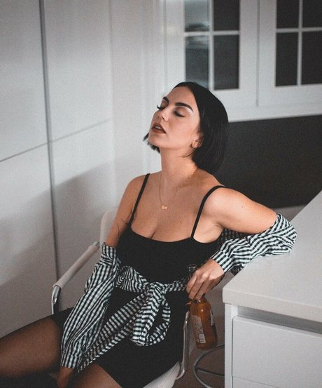 Maria Valero star sexy gallery