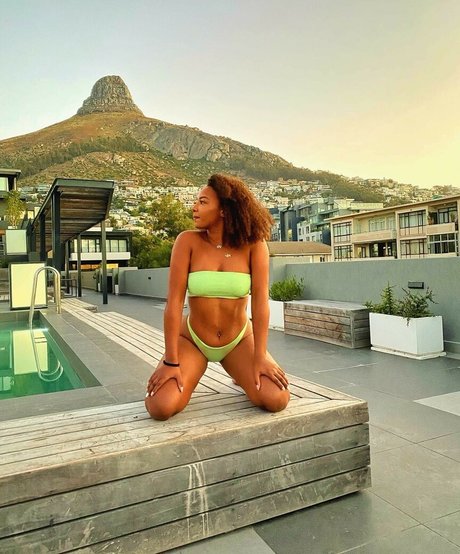 Naomi Schiff pornstar adult pics