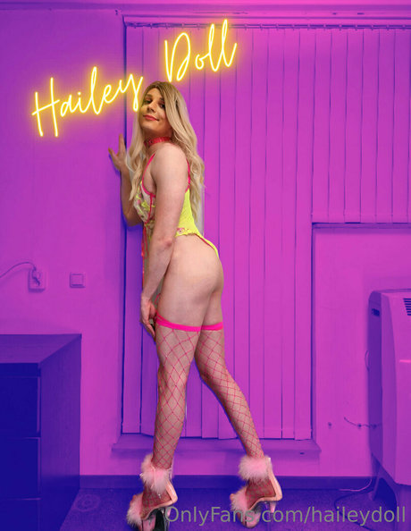 haileydoll model free gallery