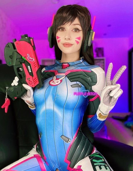 young onlyfans naked photo