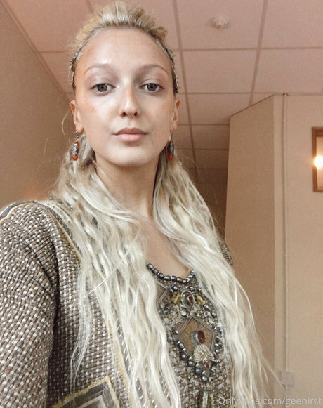 brunette pov onlyfans adult pictures