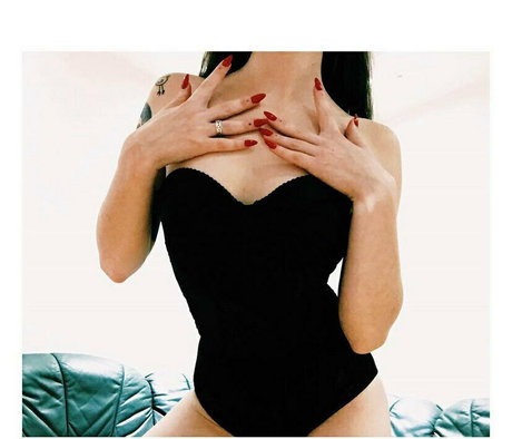 marry land exclusive star img