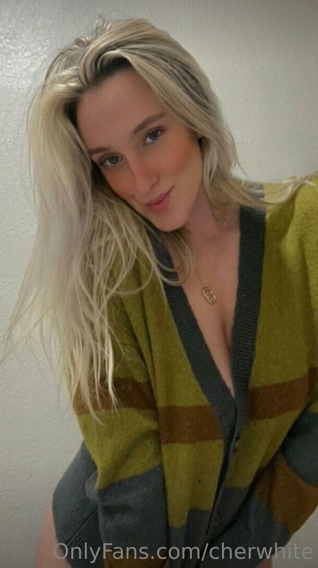 cherwhite nude actress photo