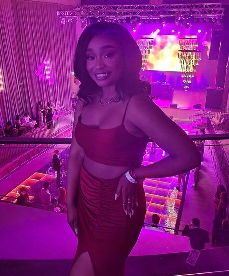 DefinedByKy nice model gallery