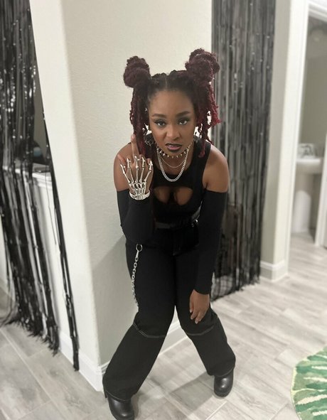 strip nude onlyfans free xxx pic