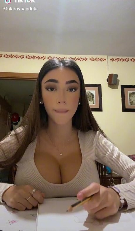 claraycandela star hot pics