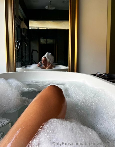 amateur wife onlyfans free nude image