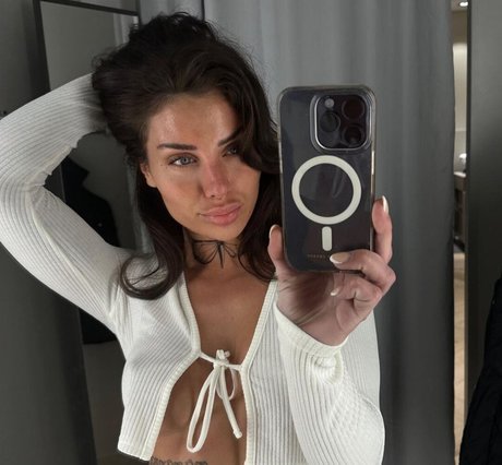 Alicelovestrawberries free actress galleries