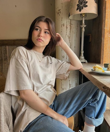 Ava Rose Beaune top pornstar photos