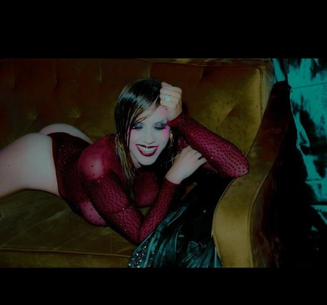 Jodie Sweetin model nudes pics