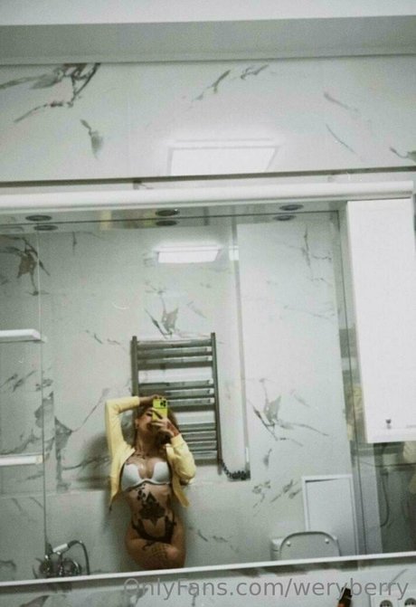 curvy shemale onlyfans hot naked pics