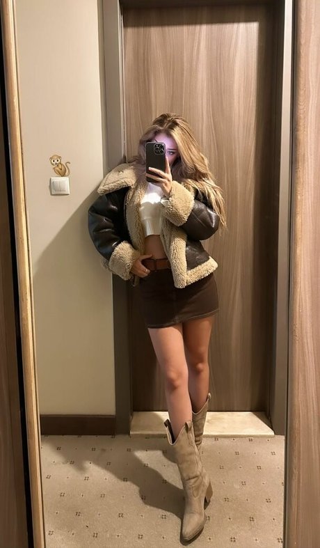 iremsukamber naked star pics