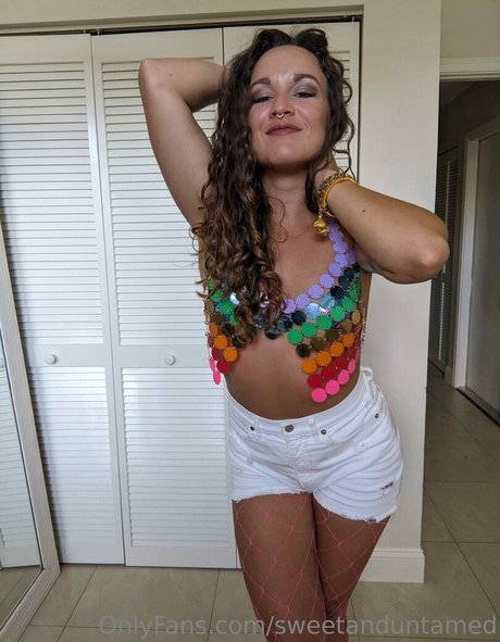 sweetanduntamed high quality actress pictures