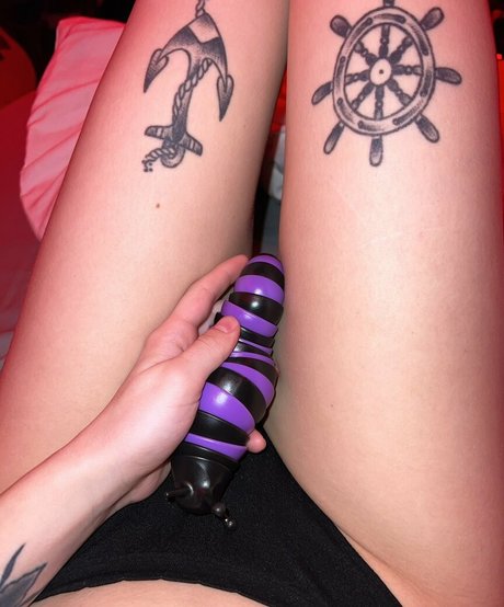 SuspiciousRavioli pretty pornstar pics