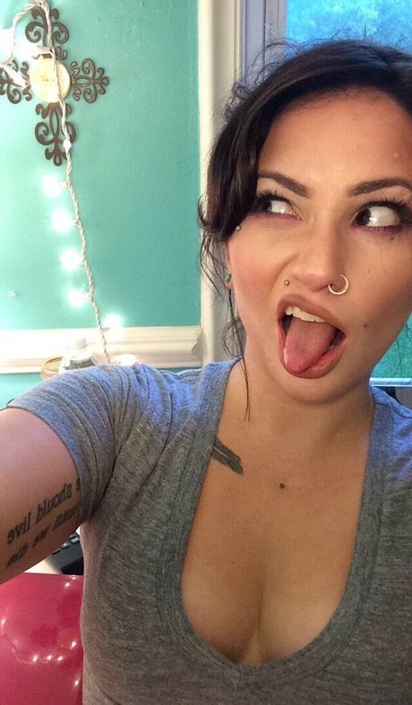 Lala Kitty hd model archive