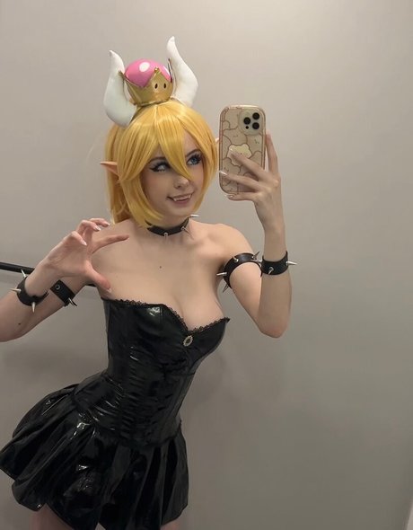 lesbian feet onlyfans free images