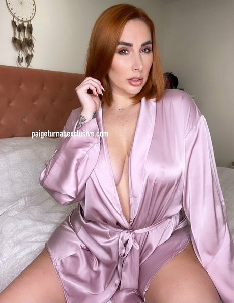 paigeturnahvault erotic star image