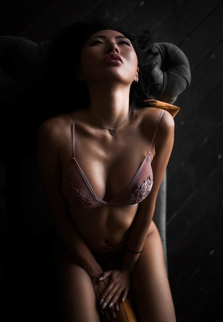 asian model art star pics