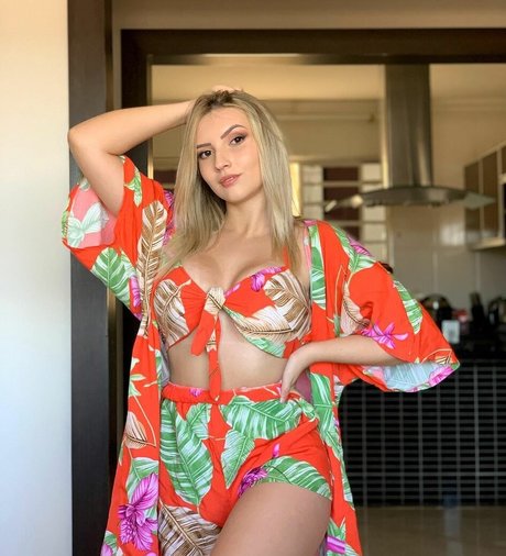 petite slut onlyfans sexy nude pictures