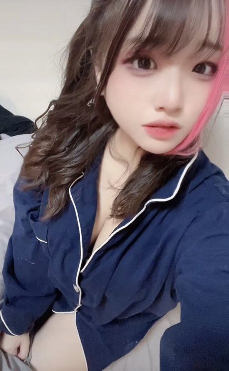 Yui Hiiragi star erotic image