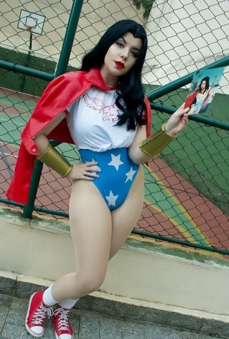 Kahsanoni perfect actress gallery