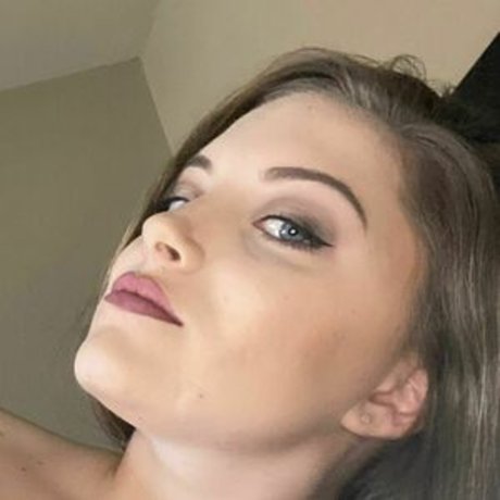 Amber NicoleXO porn model picture