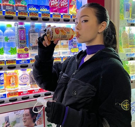 Lauren Tsai model perfect pictures