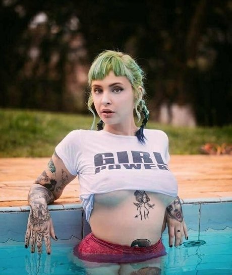 lips onlyfans pornographic img