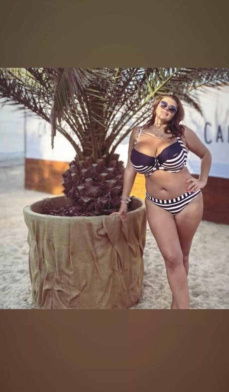 Xenia Wood star nudes galleries