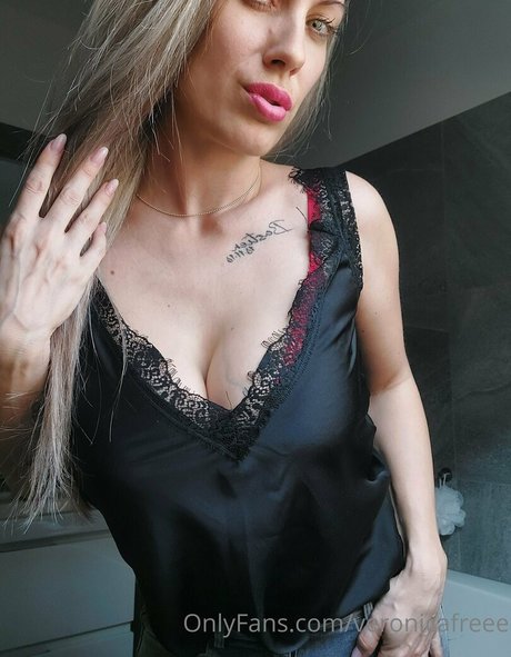 veronicafreee hot actress img