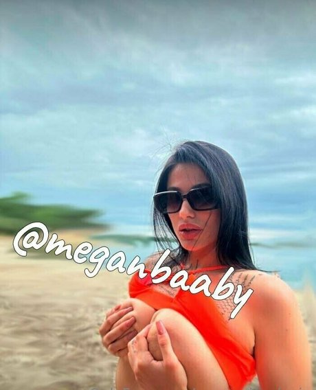 your missalexis model naked pic